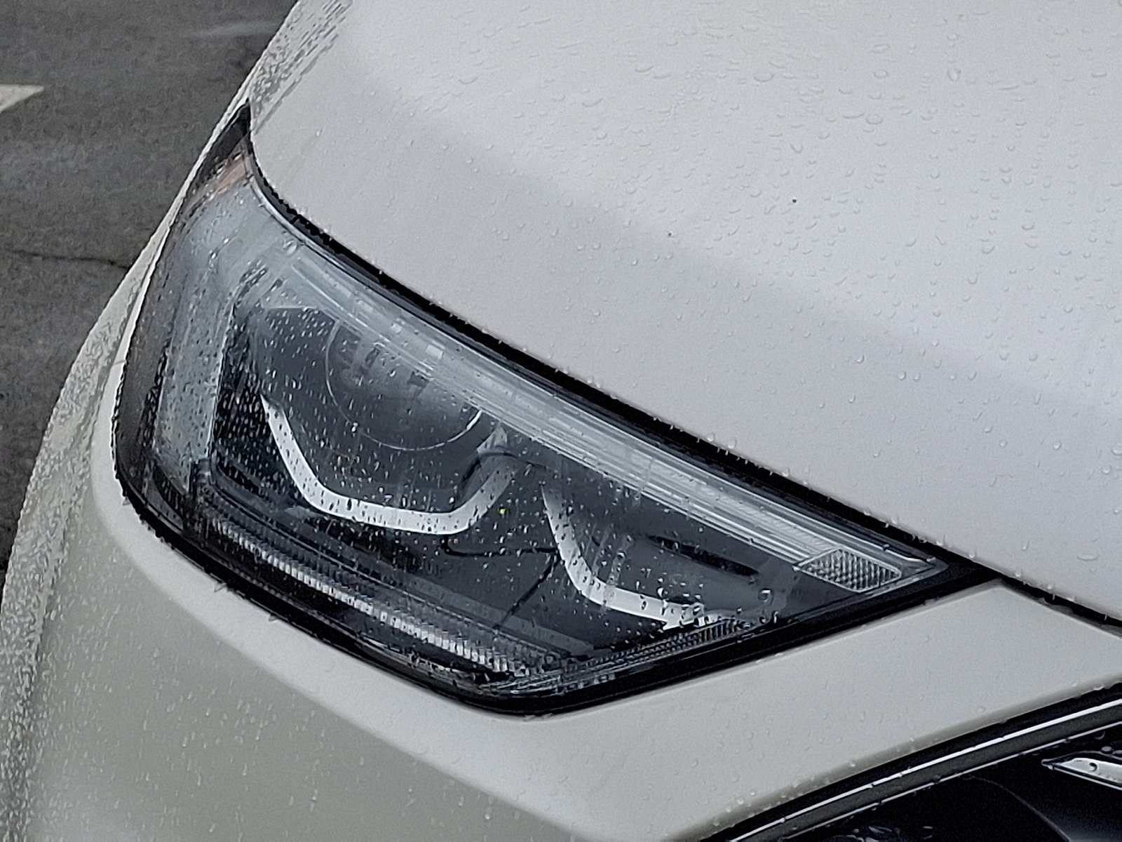 Certified 2019 Ford Edge Titanium w/ Equipment Group 301A image 9