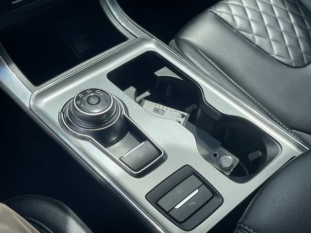 Certified 2024 Ford Edge Titanium AWD/4WD image 41