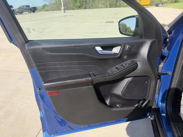 Certified 2023 Ford Escape ST-Line Select w/ Tech Pack #2 AWD/4WD image 12