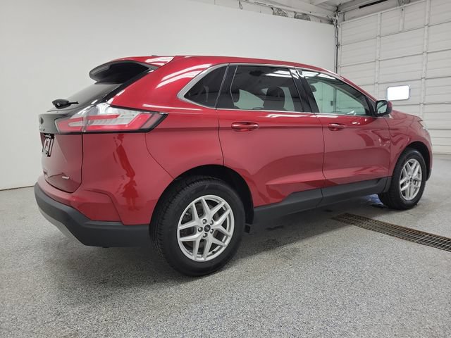 Certified 2023 Ford Edge SEL w/ Convenience Package AWD/4WD image 3