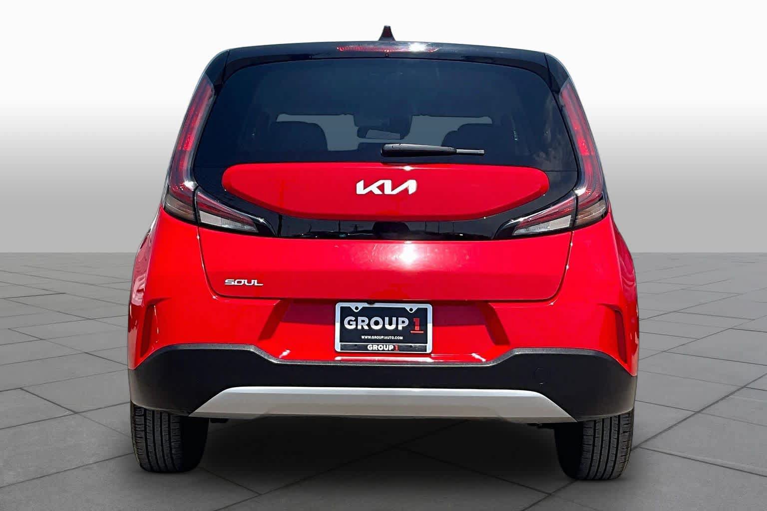 Used 2024 Kia Soul LX w/ Option Group 015 FWD image 5