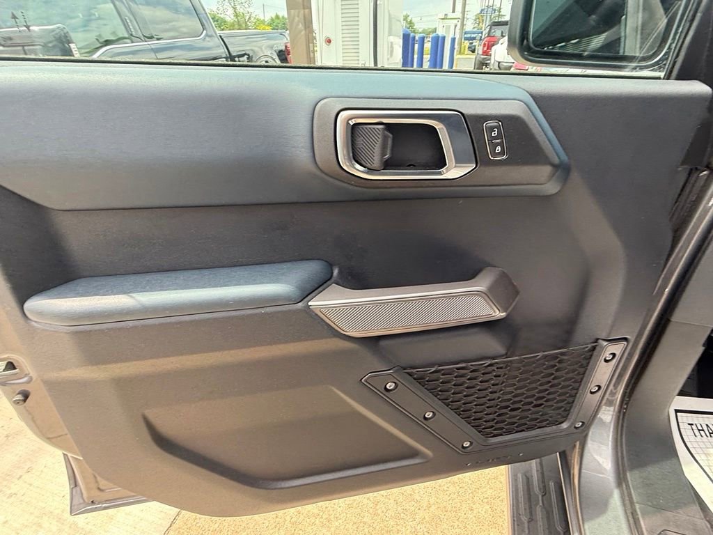 Certified 2022 Ford Bronco Outer Banks w/ Sasquatch Package AWD/4WD image 24