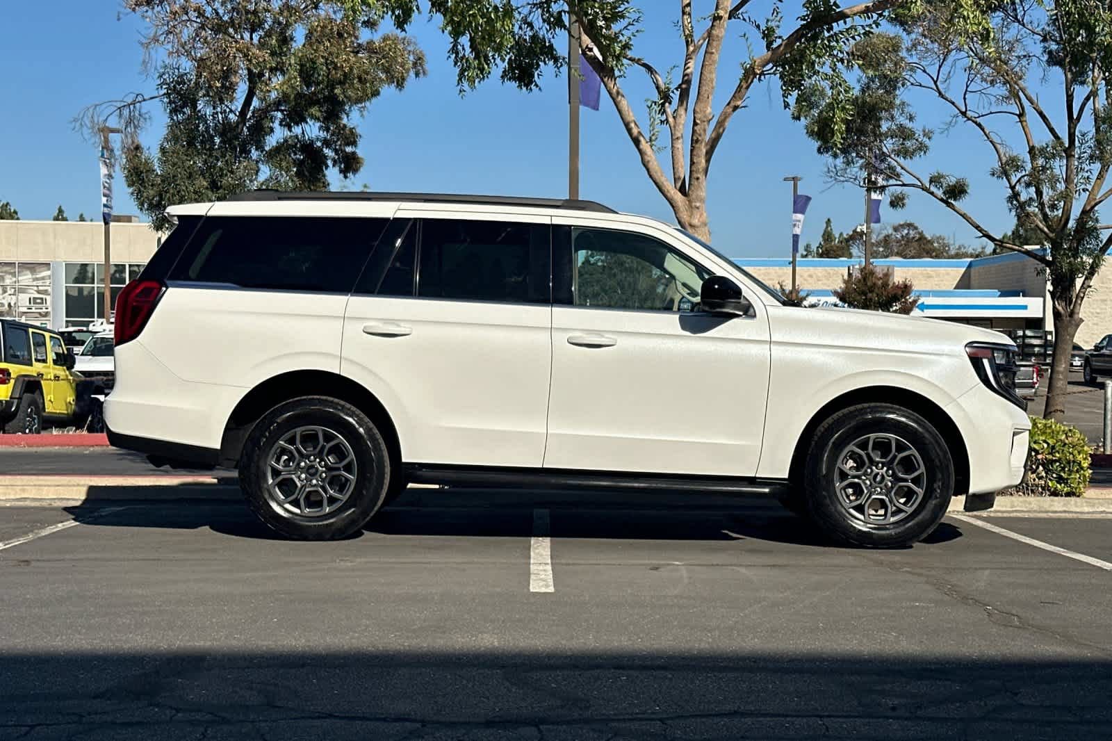 Certified 2025 Ford Expedition Active RWD image 9