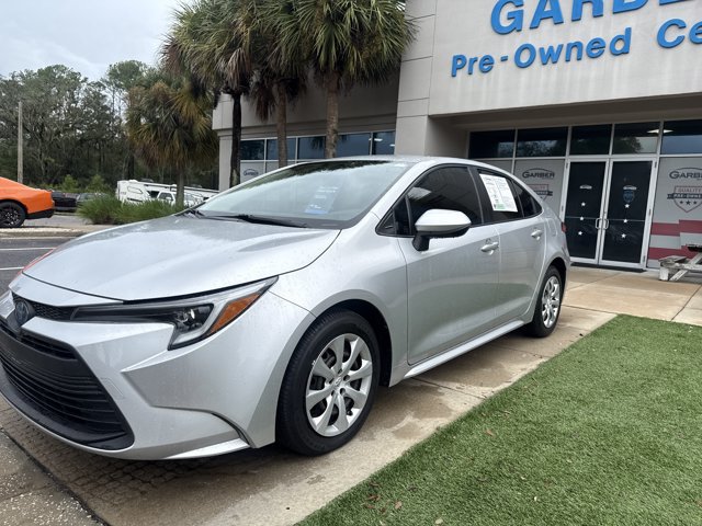 Used 2023 Toyota Corolla LE FWD image 9