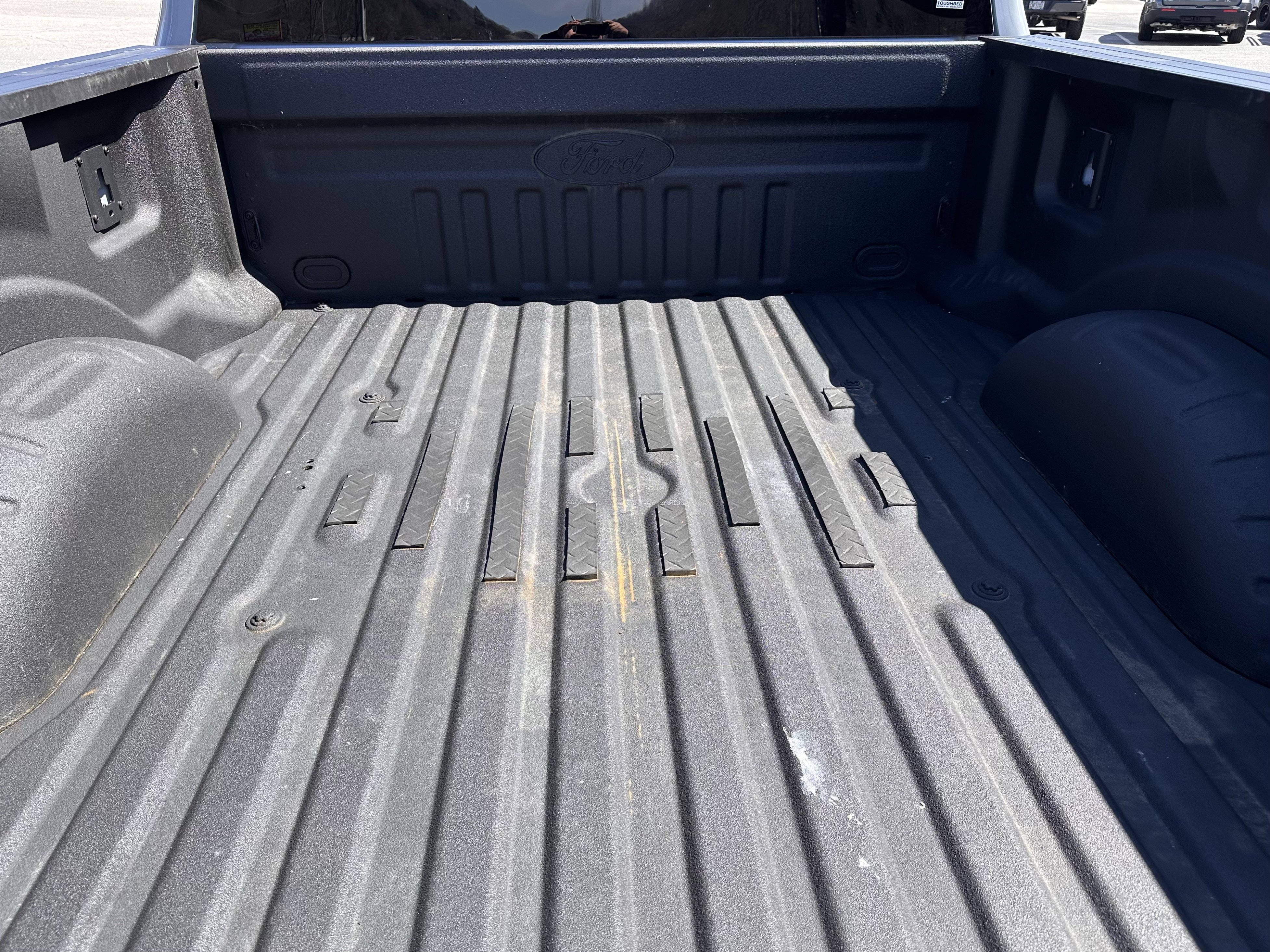 Certified 2024 Ford F250 Lariat w/ Lariat Ultimate Package AWD/4WD image 8