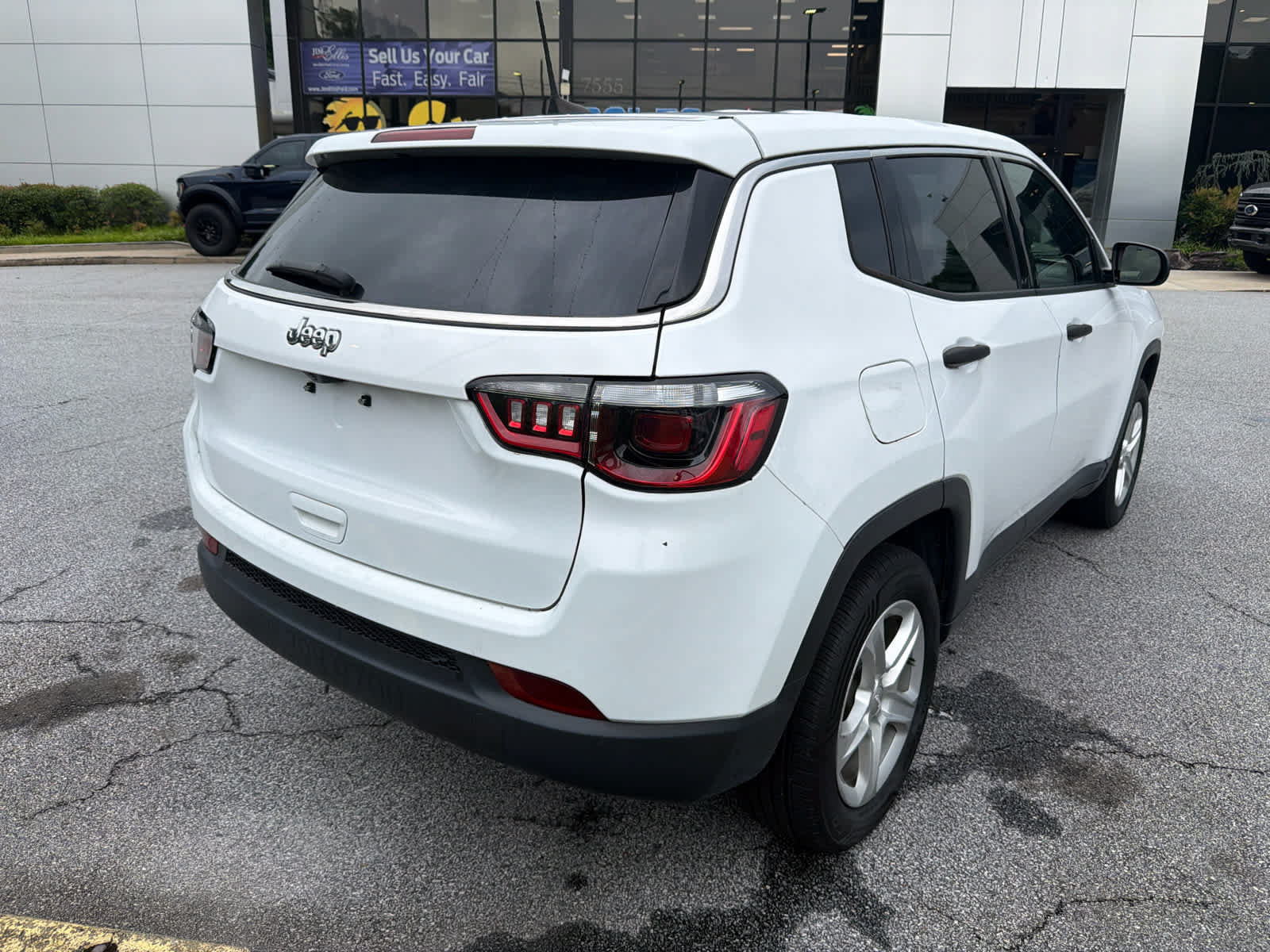 Used 2023 Jeep Compass Sport AWD/4WD image 4