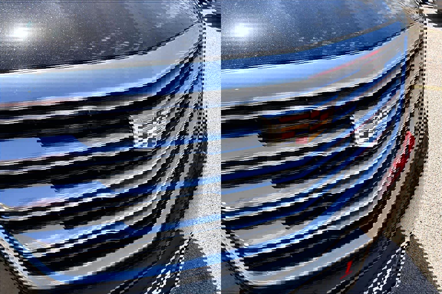 Used 2017 Cadillac XT5 Luxury w/ Driver Awareness Package image 29