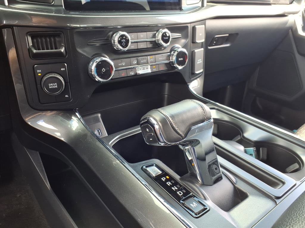 Certified 2022 Ford F150 XLT w/ Equipment Group 302A High image 17