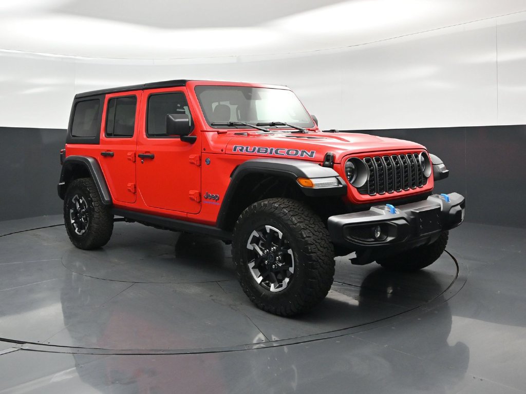 Used 2025 Jeep Wrangler Unlimited Rubicon 4xe w/ Safety Group AWD/4WD image 19