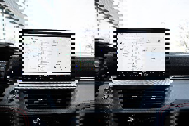 Certified 2025 Ford Explorer ST-Line w/ Premium Package image 16