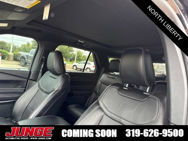 Certified 2023 Ford Explorer ST w/ Technology Package AWD/4WD image 8