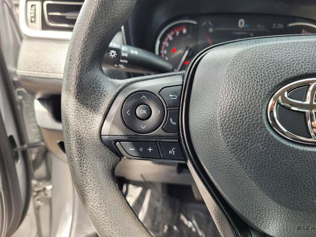 Used 2025 Toyota RAV4 XLE FWD image 33