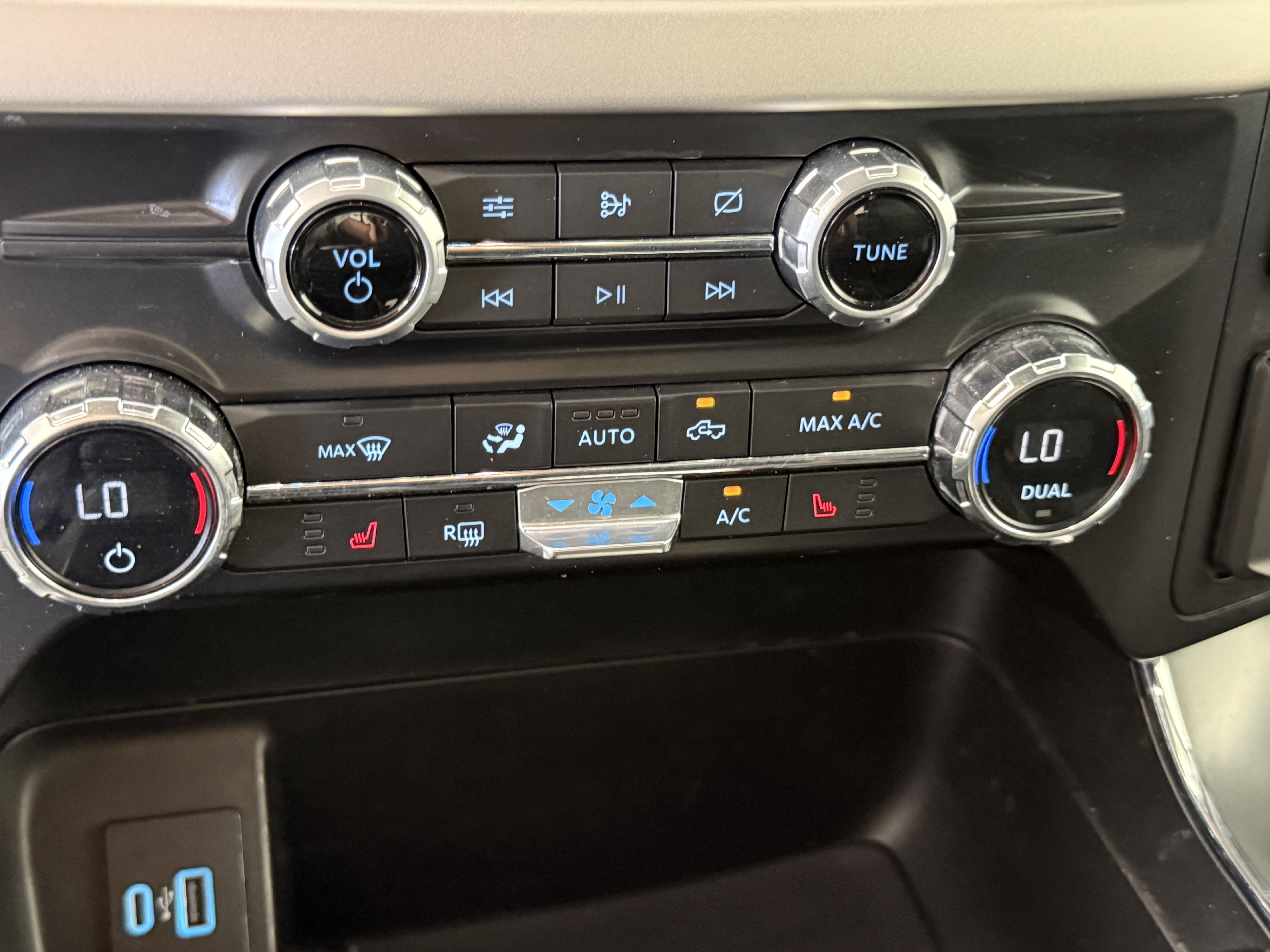 Certified 2021 Ford F150 XLT w/ Equipment Group 302A High AWD/4WD image 20