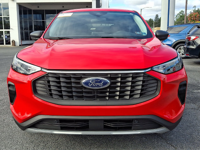 Certified 2024 Ford Escape Active AWD/4WD image 2