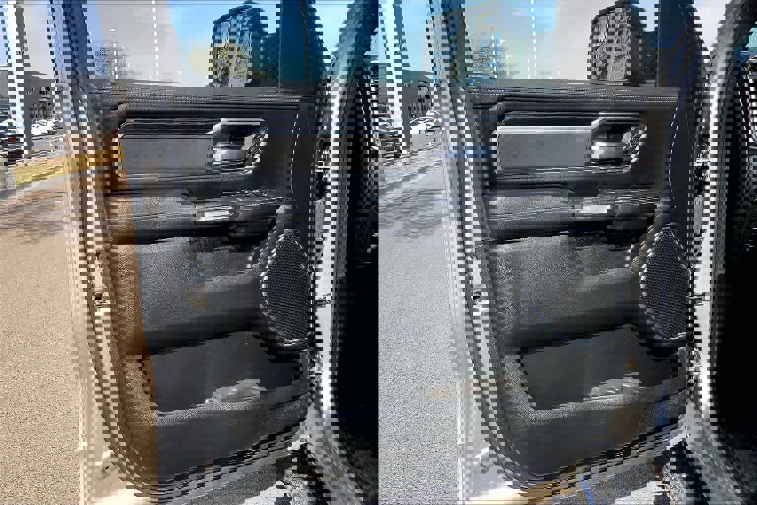 Used 2023 RAM 1500 Laramie image 22