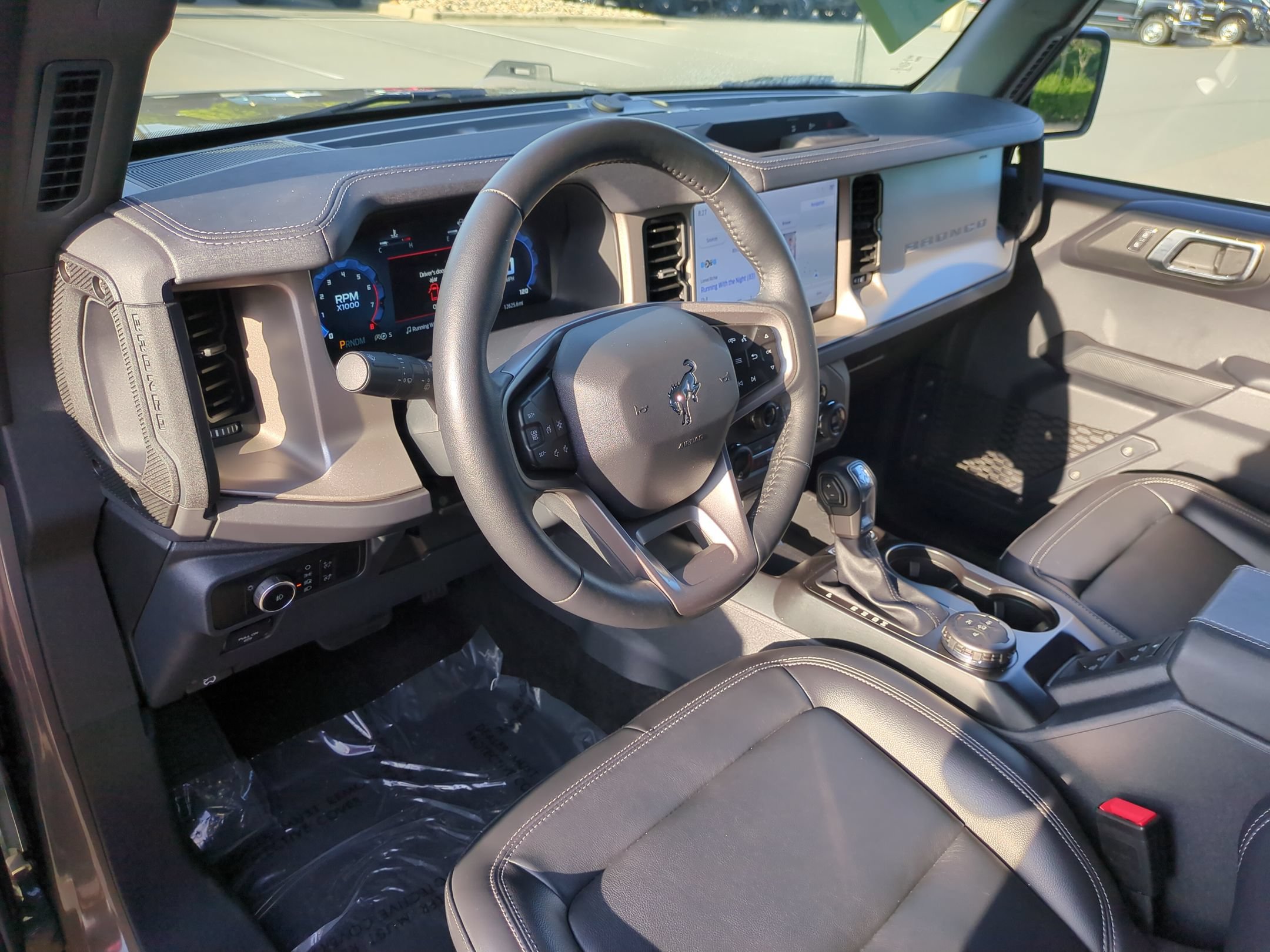 Certified 2025 Ford Bronco Outer Banks AWD/4WD image 16