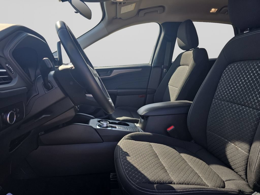 Certified 2023 Ford Escape Active AWD/4WD image 3