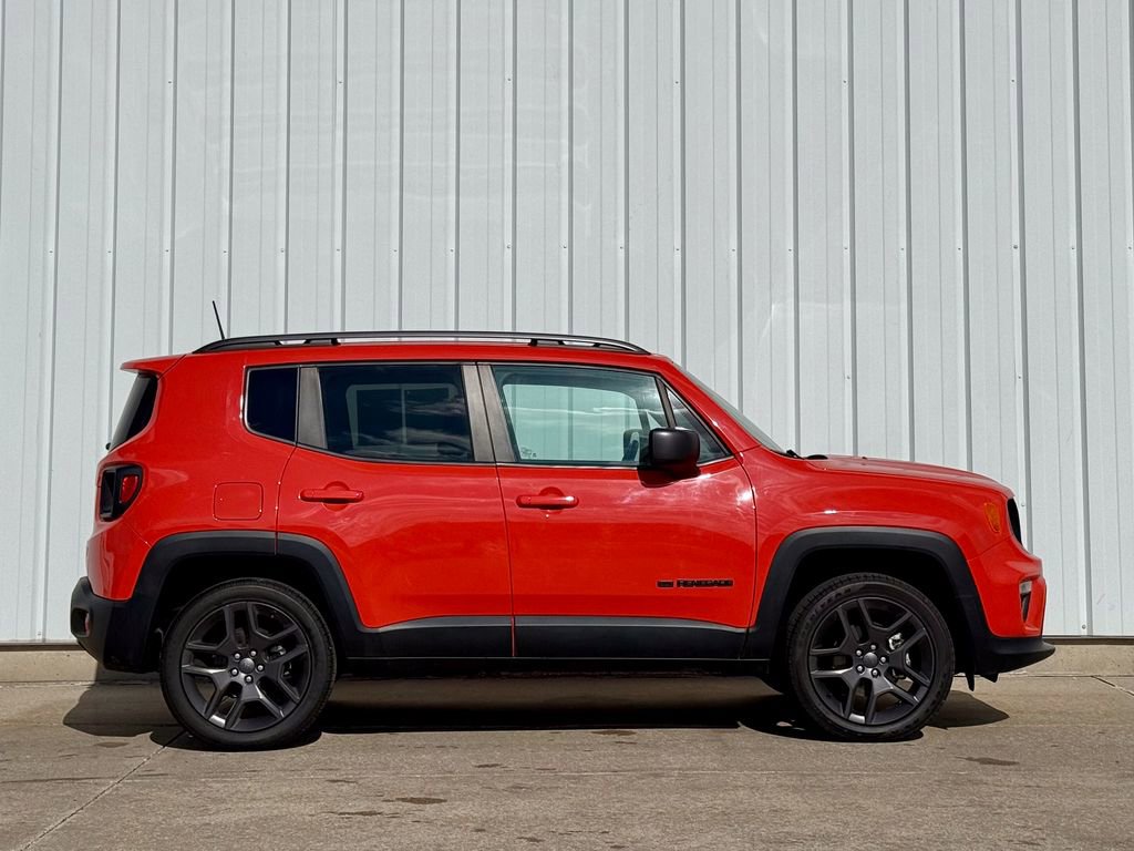 Used 2021 Jeep Renegade Latitude image 6