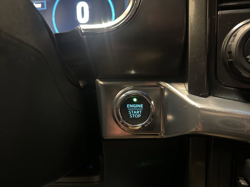 Certified 2022 Ford F150 Lariat image 33