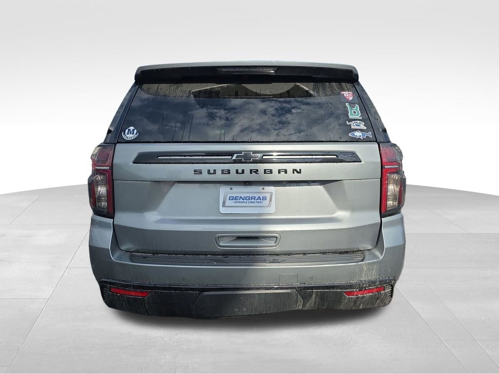 Used 2023 Chevrolet Suburban Z71 w/ Luxury Package AWD/4WD image 8
