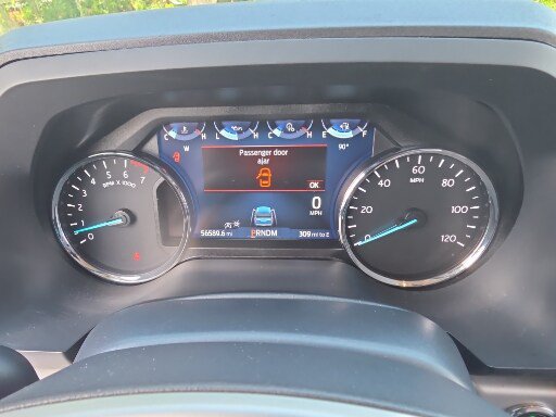 Certified 2024 Ford Expedition XLT RWD image 3