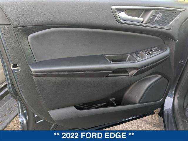 Certified 2022 Ford Edge SE w/ Black Appearance Package AWD/4WD image 10
