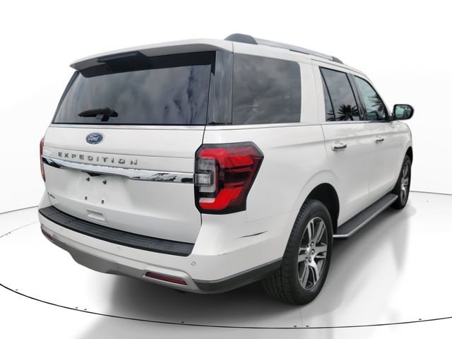 Certified 2022 Ford Expedition Limited image 3