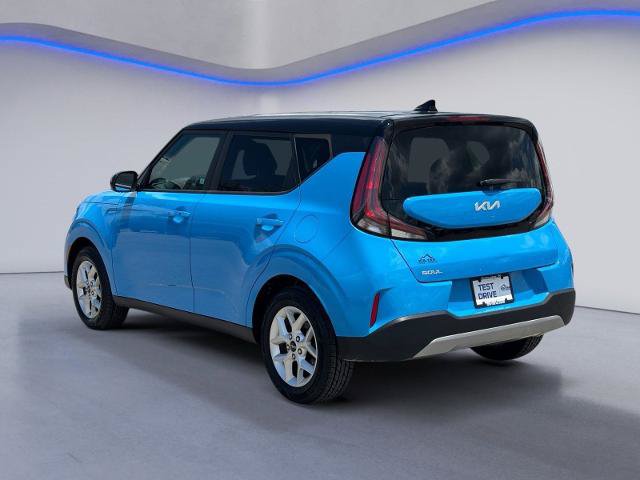 Used 2024 Kia Soul S FWD image 3