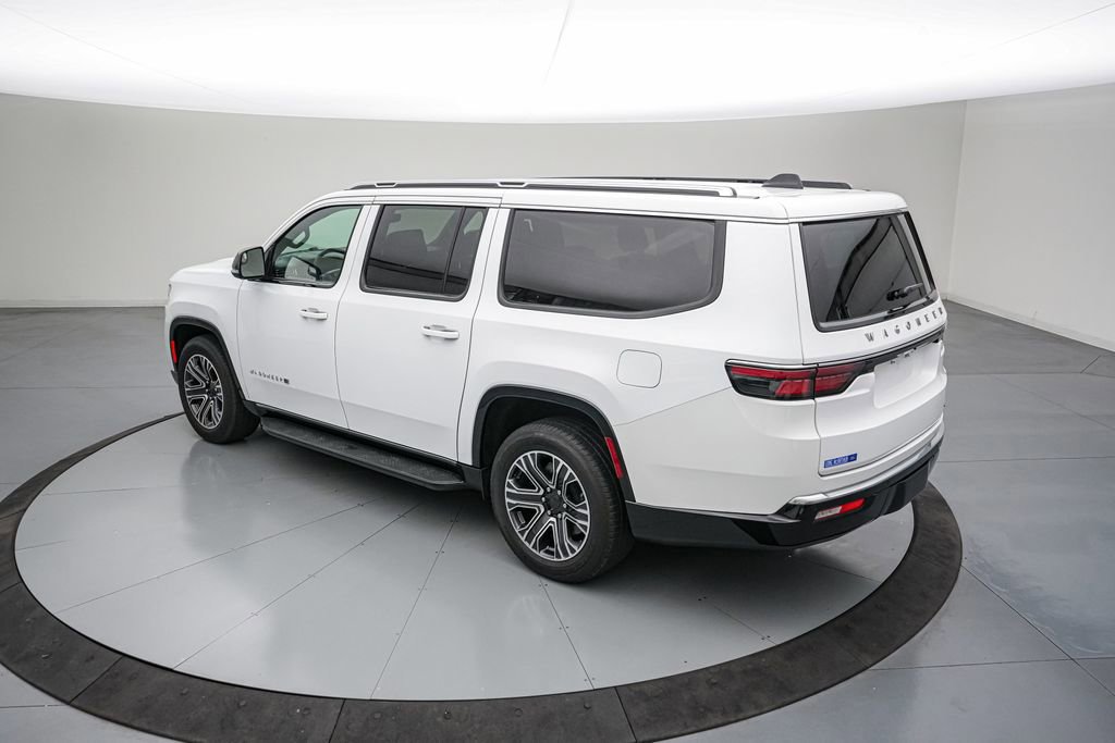 Used 2024 Jeep Wagoneer L Series II w/ Flexible Seating Group image 3