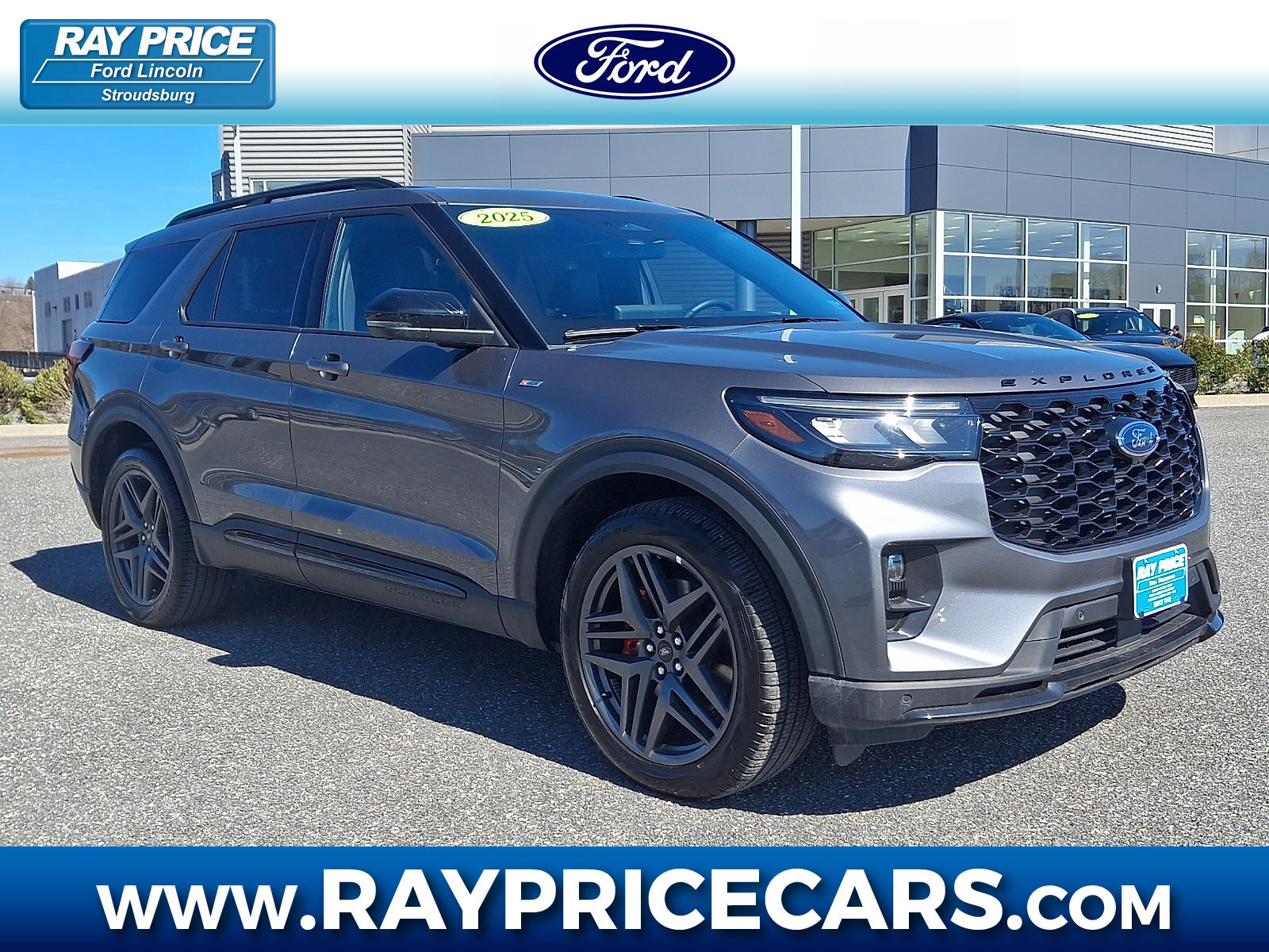 Certified 2025 Ford Explorer ST-Line w/ Premium Package image 6