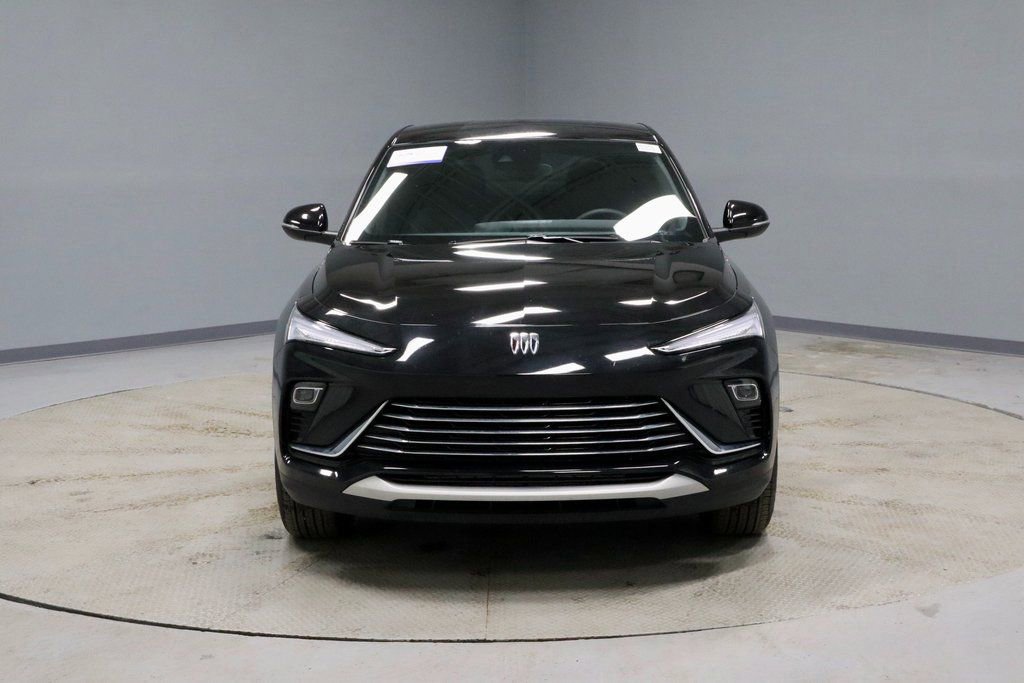 Used 2025 Buick Envista Preferred w/ Convenience II Package image 8