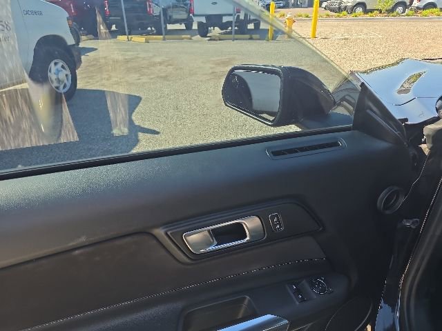 Certified 2022 Ford Mustang Coupe w/ Black Accent Package RWD image 10