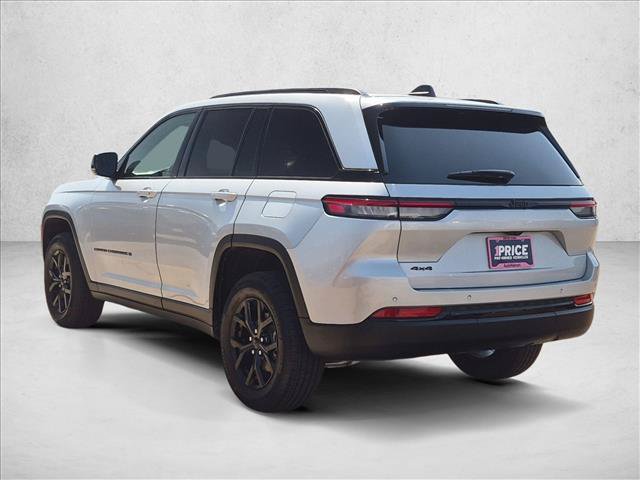 Used 2025 Jeep Grand Cherokee 4WD image 8