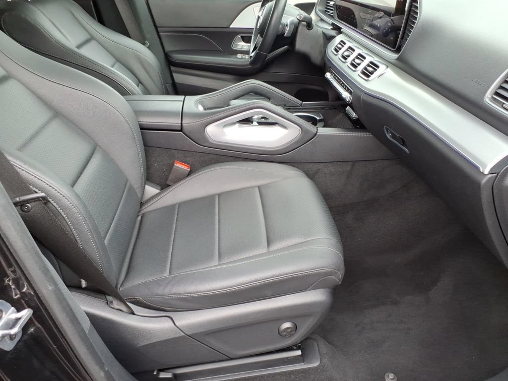 Used 2024 Mercedes-Benz GLE 450e 4MATIC image 8