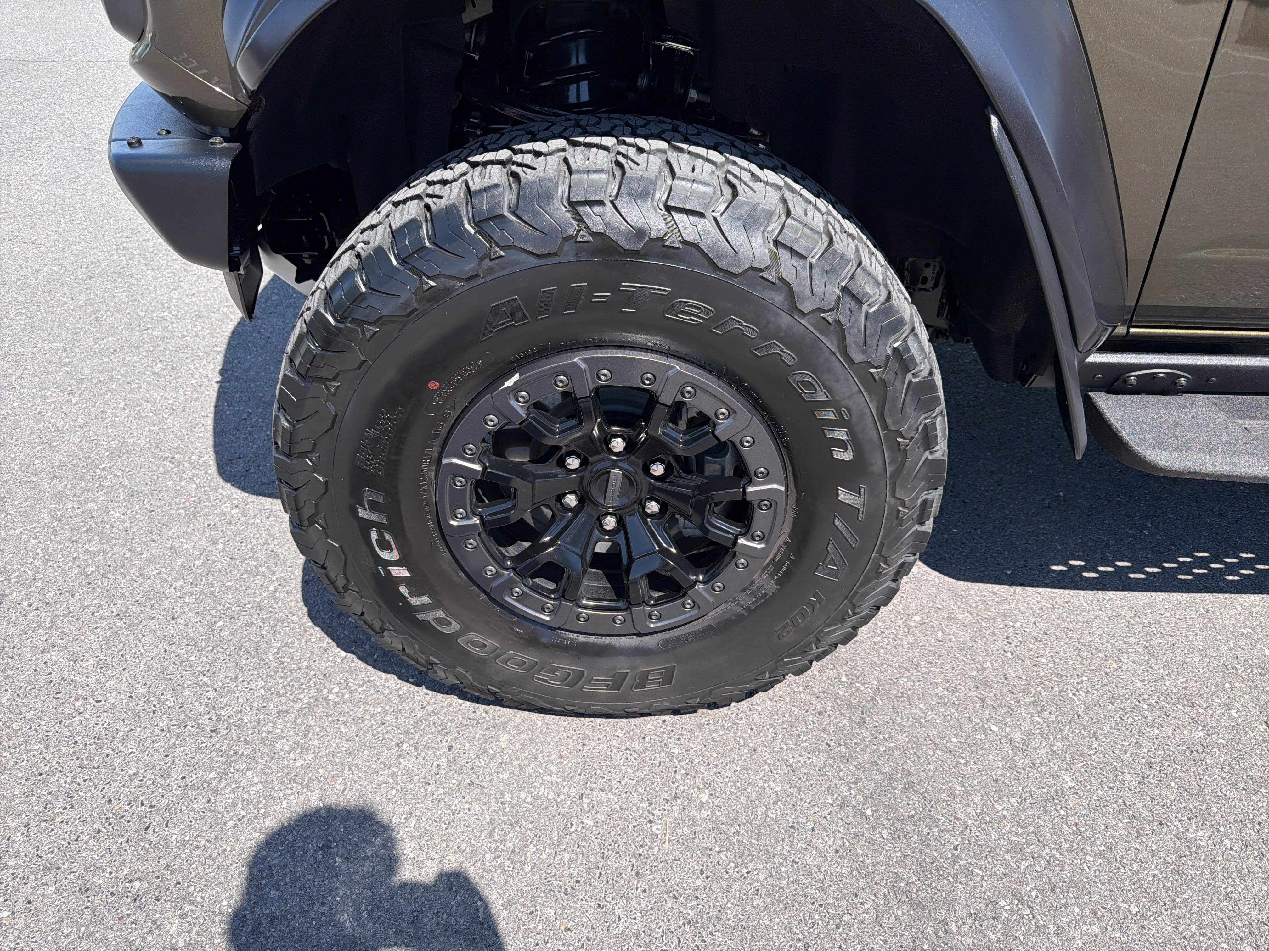 Certified 2024 Ford Bronco Raptor w/ Interior Carbon Fiber Pack 6 AWD/4WD image 11