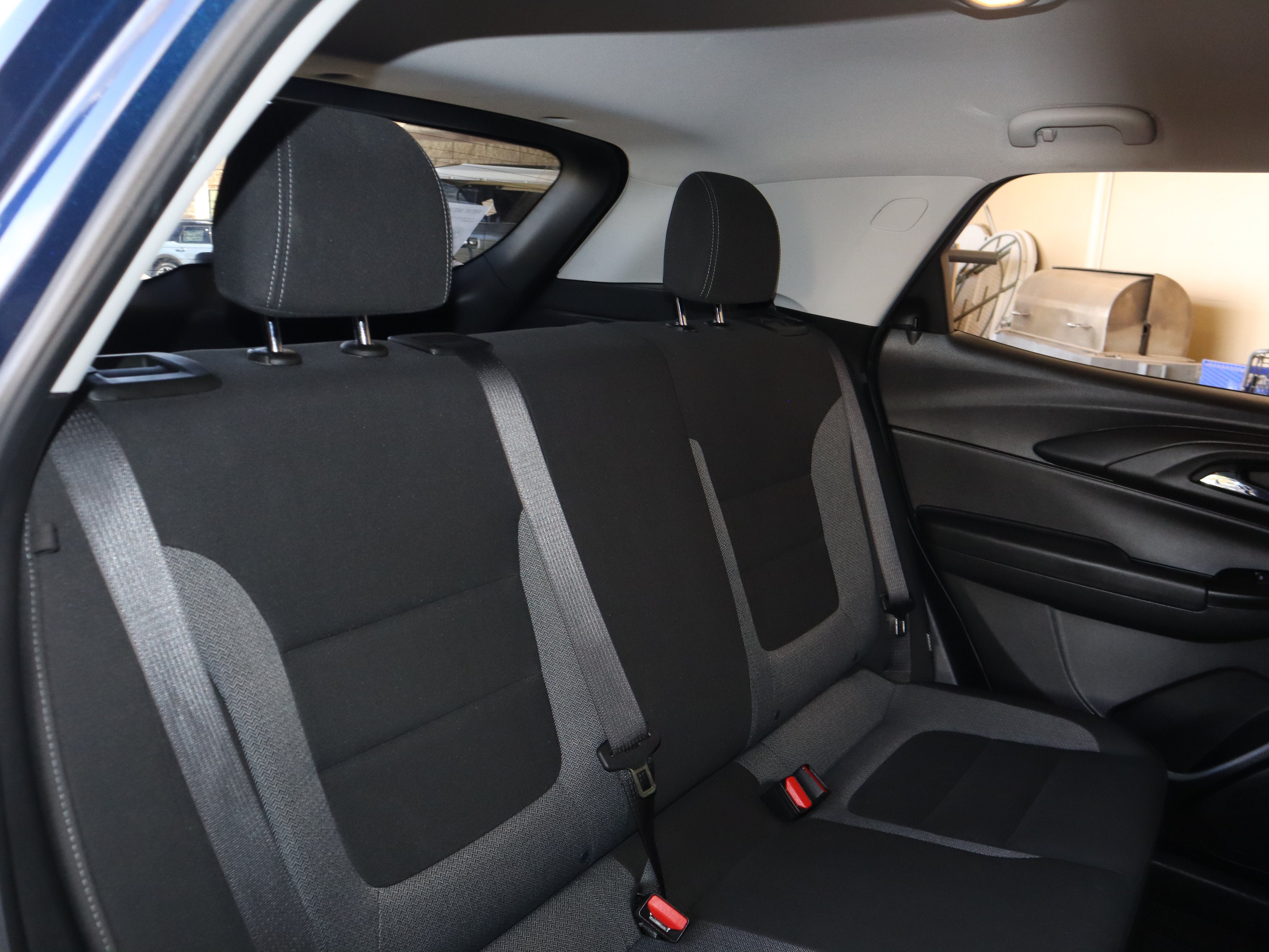 Used 2022 Chevrolet TrailBlazer LT w/ Convenience Package FWD image 42