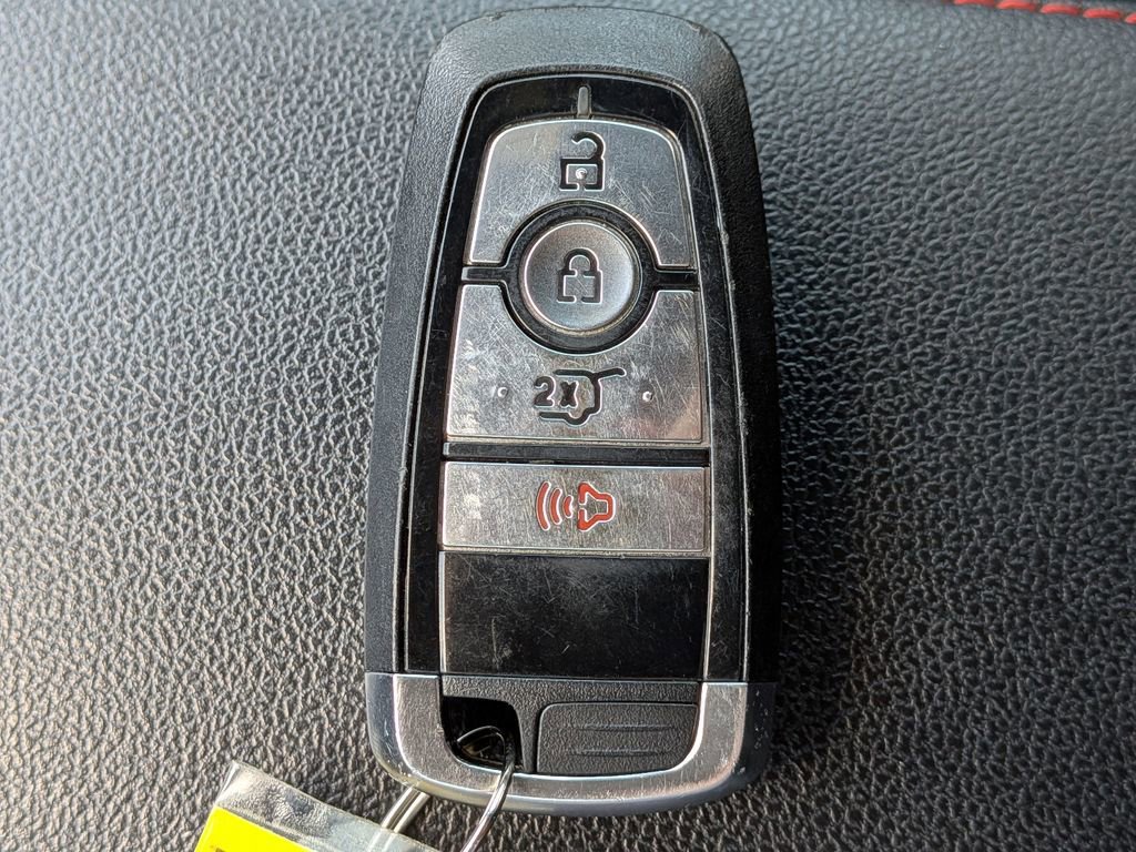 Certified 2025 Ford Escape ST-Line image 29