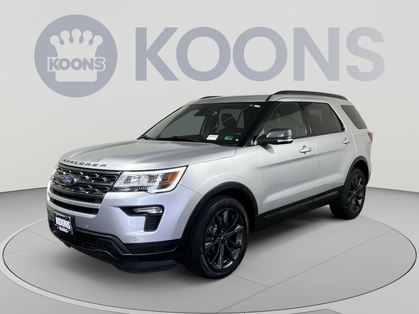 Certified 2018 Ford Explorer XLT w/ Equipment Group 202A AWD/4WD image 5