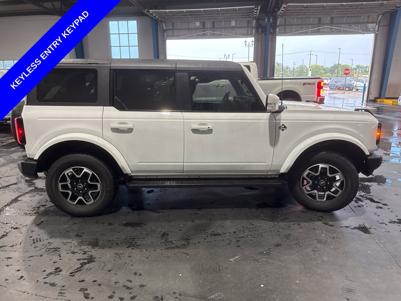 Certified 2023 Ford Bronco Outer Banks AWD/4WD image 19