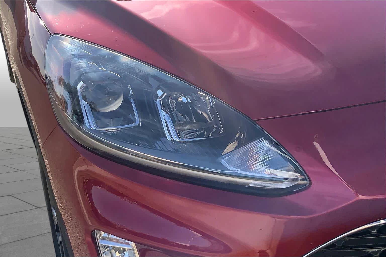 Certified 2022 Ford Escape SEL FWD image 28
