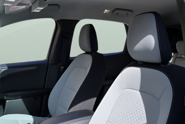 Certified 2023 Ford Escape Active AWD/4WD image 13