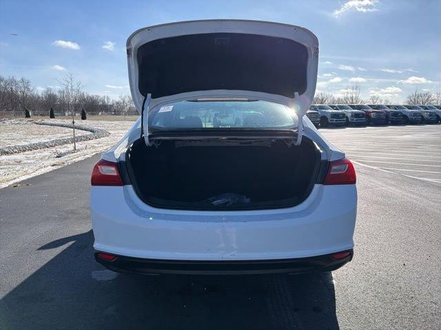 Used 2023 Chevrolet Malibu LT image 11