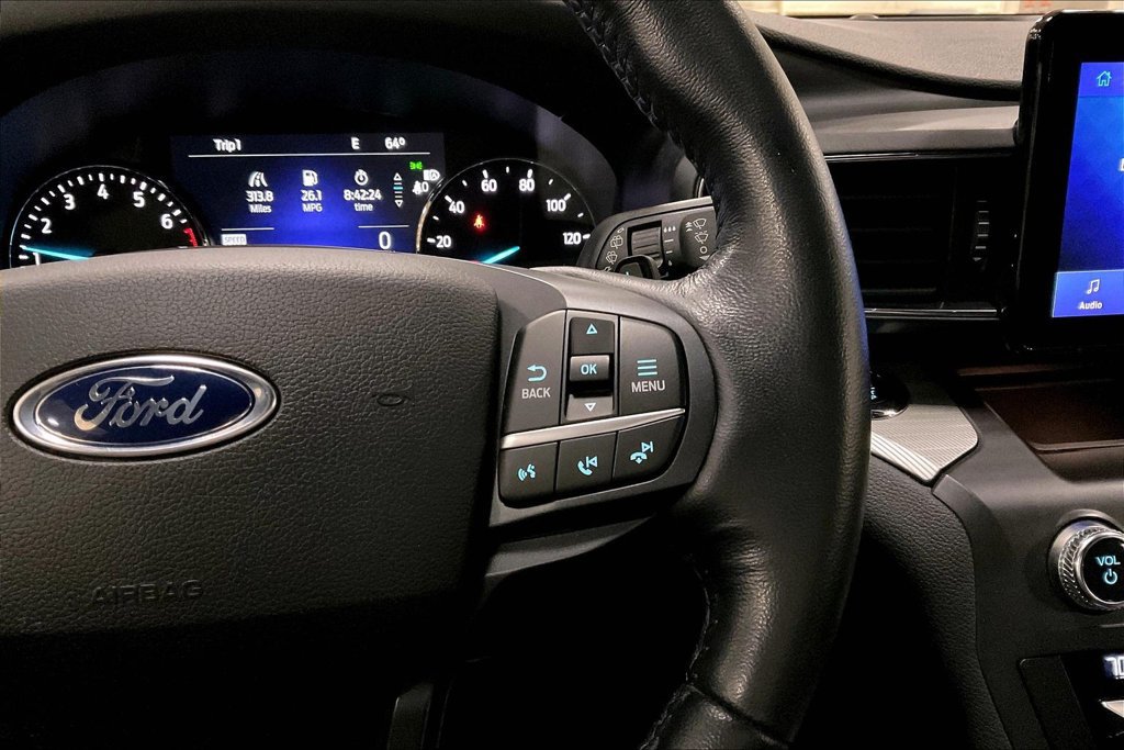 Certified 2020 Ford Explorer XLT w/ Equipment Group 202A AWD/4WD image 18