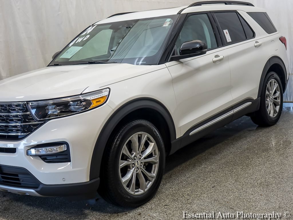 Certified 2024 Ford Explorer XLT w/ Equipment Group 202A AWD/4WD image 4