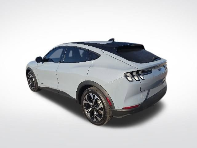 Certified 2024 Ford Mustang Mach-E Select RWD image 5