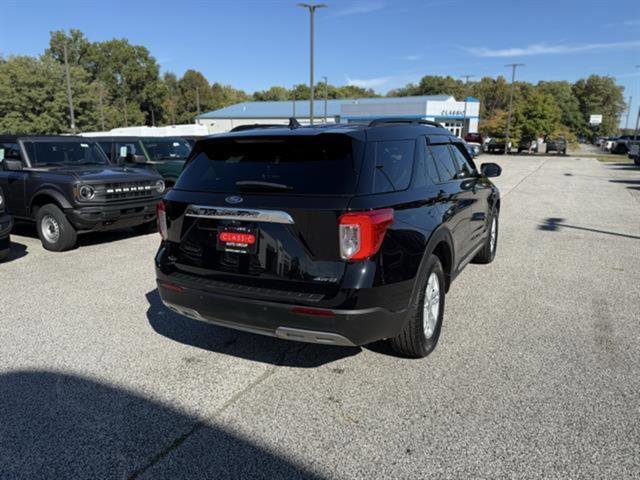 Certified 2021 Ford Explorer XLT w/ Equipment Group 202A image 5