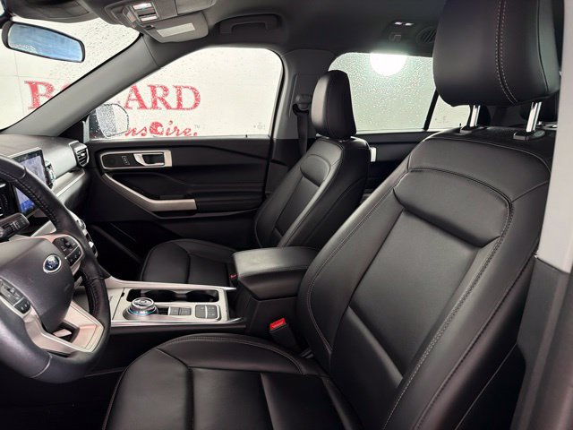 Certified 2023 Ford Explorer XLT w/ Equipment Group 202A RWD image 17