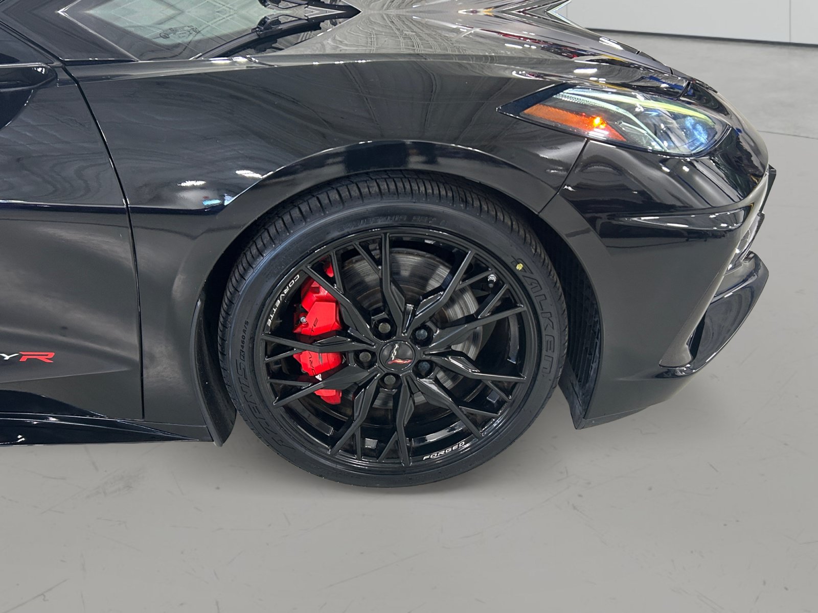 Used 2023 Chevrolet Corvette Stingray Premium Conv w/ Z51 Performance Package RWD image 10