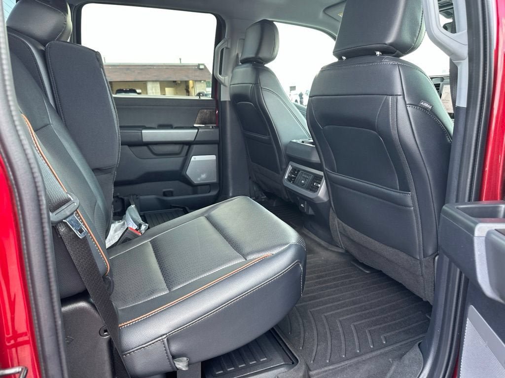 Certified 2025 Ford F250 Lariat w/ Chrome Package AWD/4WD image 10