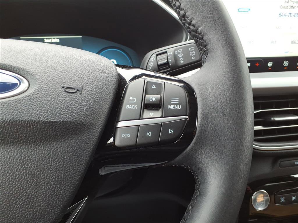 Certified 2023 Ford Escape Platinum image 17